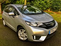 USED 2017 66 HONDA JAZZ 1.3 I-VTEC SE NAVI 5d AUTO 101 BHP 1 RETIRED LADY OWNER //ONLY 6,500 MILES//X5 SERVICE STAMPS//SATNAV//AIRCON//FRONT AND REAR PARK SENSORS//ELEC FOLD MIRRORS//BLUETOOTH//CRUISE CONTROL//MULTI-FUNCTON STEERING WHEEL SE NAVI 5d AUTO 101 BHP 1 RETIRED LADY OWNER //ONLY 6,500 MILES//X5 SERVICE STAMPS//SATNAV//AIRCON//FRONT AND REAR PARK SENSORS//ELEC FOLD MIRRORS//BLUETOOTH//CRUISE CONTROL//MULTI-FUNCTON STEERING WHEEL