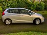 USED 2017 66 HONDA JAZZ 1.3 I-VTEC SE NAVI 5d AUTO 101 BHP 1 RETIRED LADY OWNER //ONLY 6,500 MILES//X5 SERVICE STAMPS//SATNAV//AIRCON//FRONT AND REAR PARK SENSORS//ELEC FOLD MIRRORS//BLUETOOTH//CRUISE CONTROL//MULTI-FUNCTON STEERING WHEEL SE NAVI 5d AUTO 101 BHP 1 RETIRED LADY OWNER //ONLY 6,500 MILES//X5 SERVICE STAMPS//SATNAV//AIRCON//FRONT AND REAR PARK SENSORS//ELEC FOLD MIRRORS//BLUETOOTH//CRUISE CONTROL//MULTI-FUNCTON STEERING WHEEL