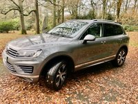 USED 2015 15 VOLKSWAGEN TOUAREG 3.0 V6 R-LINE TDI BLUEMOTION TECHNOLOGY 5d AUTO 259 BHP//ULEZ COMPLIANT EURO6//1 PRIVATE OWNER FROM NEW//FULL  HEATED LEATHER UPHOLSTREY//PANORAMIC GLASS ROOF//SANAV/ Detachable Tow Bar R-LINE TDI BLUEMOTION TECHNOLOGY 5d AUTO 259 BHP//ULEZ COMPLIANT EURO6//1 PRIVATE OWNER FROM NEW// FULL   HEATED LEATHER UPHOLSTREY//PANORAMIC GLASS ROOF//SANAV/ Detachable Tow Bar