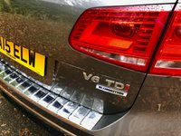 USED 2015 15 VOLKSWAGEN TOUAREG 3.0 V6 R-LINE TDI BLUEMOTION TECHNOLOGY 5d AUTO 259 BHP//ULEZ COMPLIANT EURO6//1 PRIVATE OWNER FROM NEW//FULL  HEATED LEATHER UPHOLSTREY//PANORAMIC GLASS ROOF//SANAV/ Detachable Tow Bar R-LINE TDI BLUEMOTION TECHNOLOGY 5d AUTO 259 BHP//ULEZ COMPLIANT EURO6//1 PRIVATE OWNER FROM NEW// FULL   HEATED LEATHER UPHOLSTREY//PANORAMIC GLASS ROOF//SANAV/ Detachable Tow Bar