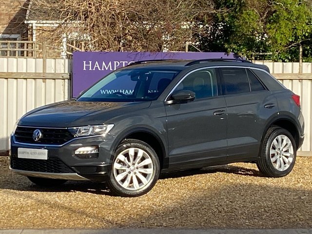 2019 69 Volkswagen T-Roc 1.5 SE TSI EVO DSG 5d 148 BHP