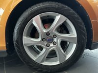 USED 2014 14 VOLVO V40 1.6 D2 CROSS COUNTRY LUX 5d 113 BHP BLUETOOTH HANDSFREE - USB INPUT - CLIMATE CONTROL - DAB RADIO - XENON HEADLIGHTS - RAIN SENSING WIPERS