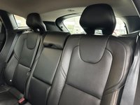 USED 2014 14 VOLVO V40 1.6 D2 CROSS COUNTRY LUX 5d 113 BHP BLUETOOTH HANDSFREE - USB INPUT - CLIMATE CONTROL - DAB RADIO - XENON HEADLIGHTS - RAIN SENSING WIPERS