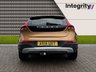 USED 2014 14 VOLVO V40 1.6 D2 CROSS COUNTRY LUX 5d 113 BHP BLUETOOTH HANDSFREE - USB INPUT - CLIMATE CONTROL - DAB RADIO - XENON HEADLIGHTS - RAIN SENSING WIPERS