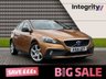 USED 2014 14 VOLVO V40 1.6 D2 CROSS COUNTRY LUX 5d 113 BHP BLUETOOTH HANDSFREE - USB INPUT - CLIMATE CONTROL - DAB RADIO - XENON HEADLIGHTS - RAIN SENSING WIPERS