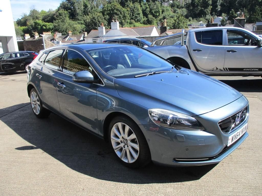 USED 2014 64 VOLVO V40 VOLVO V40 1.6 T4 SE Powershift Euro 5 (s/s) 5dr 