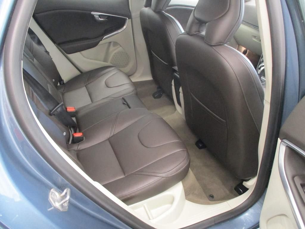 USED 2014 64 VOLVO V40 VOLVO V40 1.6 T4 SE Powershift Euro 5 (s/s) 5dr 
