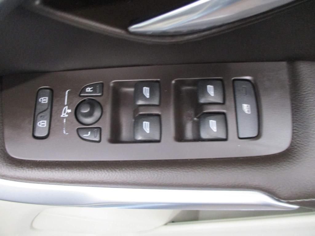 USED 2014 64 VOLVO V40 VOLVO V40 1.6 T4 SE Powershift Euro 5 (s/s) 5dr 