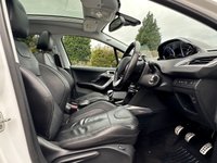 USED 2015 15 PEUGEOT 2008 1.6 BLUE HDI S/S FELINE MISTRAL 5d 120 BHP 