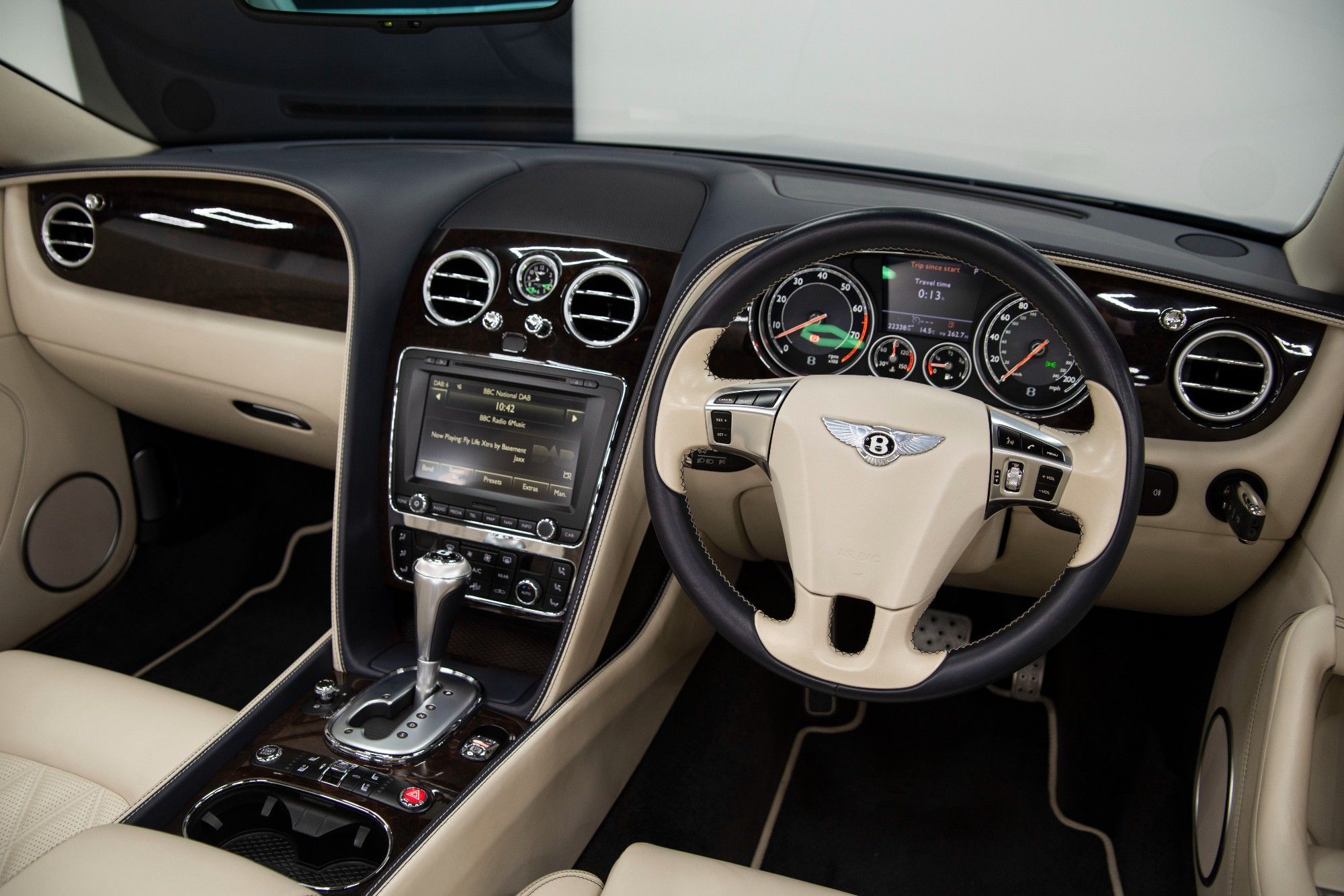 USED 2015 15 BENTLEY CONTINENTAL 4.0 GT V8 S 2d 521 BHP 