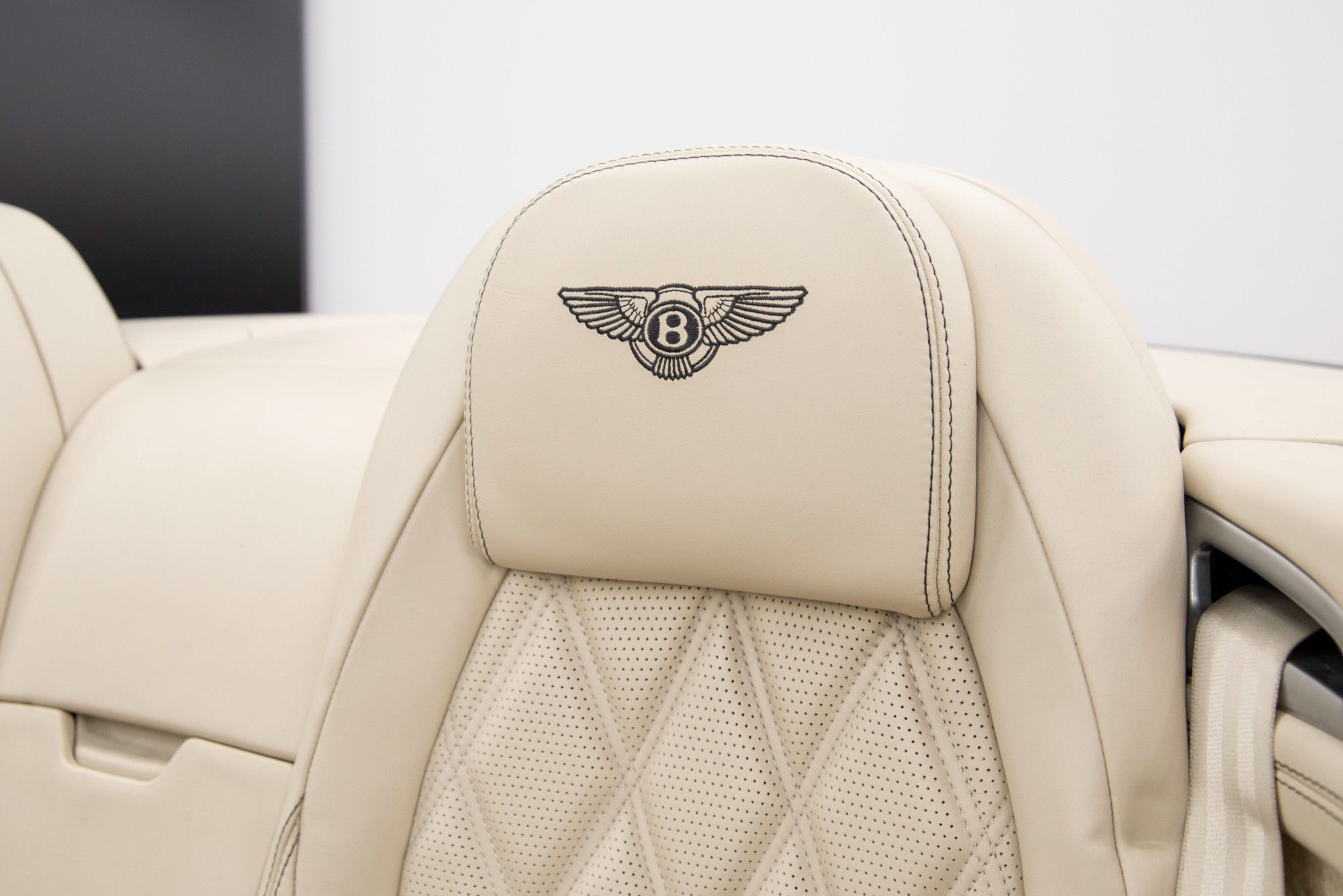 USED 2015 15 BENTLEY CONTINENTAL 4.0 GT V8 S 2d 521 BHP 