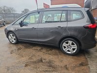 USED 2012 12 VAUXHALL ZAFIRA TOURER 1.8 EXCLUSIV 5d 138 BHP Only 37000 Miles