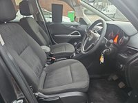 USED 2012 12 VAUXHALL ZAFIRA TOURER 1.8 EXCLUSIV 5d 138 BHP Only 37000 Miles
