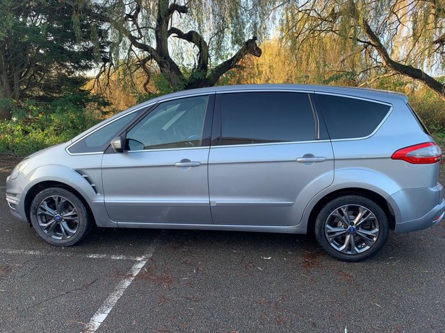 View our FORD S-MAX