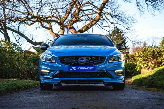 View our VOLVO V60