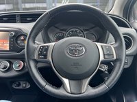 USED 2015 65 TOYOTA YARIS 1.3 VVT-I ICON 5d 99 BHP ULEZ COMPLIANT + REAR CAMERA + BT