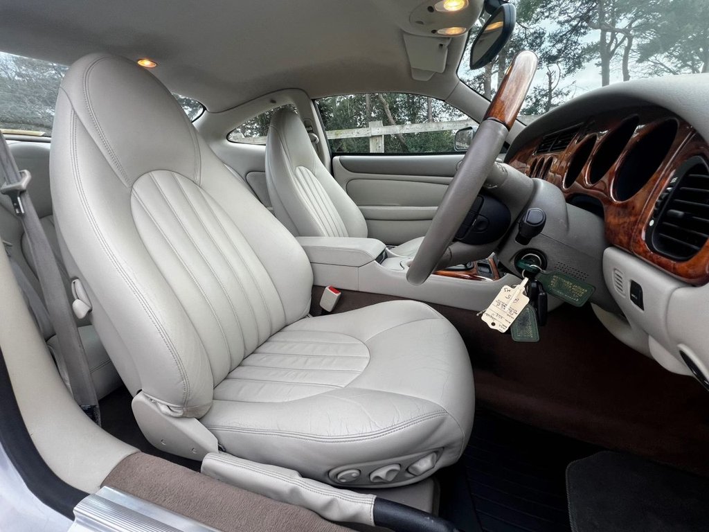 USED 1999 JAGUAR XK8 4000cc V8 COUPE // LOW Miles // px swap 