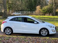 USED 2013 63 HYUNDAI I30 1.6 STYLE NAV BLUE DRIVE CRDI  5d 126 BHP 