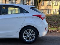 USED 2013 63 HYUNDAI I30 1.6 STYLE NAV BLUE DRIVE CRDI  5d 126 BHP 
