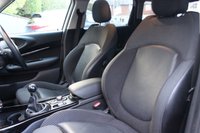 USED 2016 16 MINI CLUBMAN 1.5 COOPER 5d 134 BHP Dual Climate Control, Satellite Navigation, Bluetooth Connectivity, USB, AUX In, Heated Front Seats, Leather Seats, Keyless Entry, Keyless Start/Stop, Sport/Green Driving Modes, Auto Dimming Rear View Mirror, Privacy Glass, MINI Internet Access, DAB Radio, Ambient Lighting, LED Running Lights, Rear Parking Sensors with a Visual Display, Xenon Headlights, Auto Headlights and 18in Alloy Wheels