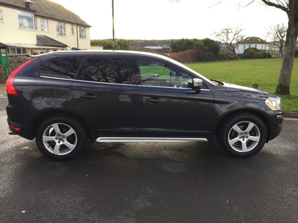 USED 2013 13 VOLVO XC60 2.4 D5 R-DESIGN NAV AWD 5d 212 BHP DAB + SAT NAV