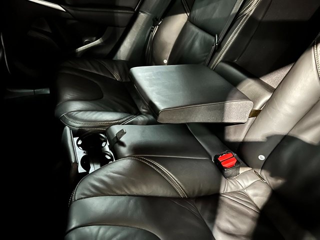 View our VOLVO V40