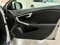 USED 2019 69 VOLVO V40 1.5 T3 R-DESIGN EDITION 5d 151 BHP REAR CAM+NAV+BLUETOOTH+18"