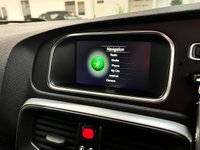 USED 2019 69 VOLVO V40 1.5 T3 R-DESIGN EDITION 5d 151 BHP REAR CAM+NAV+BLUETOOTH+18"