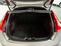 USED 2019 69 VOLVO V40 1.5 T3 R-DESIGN EDITION 5d 151 BHP REAR CAM+NAV+BLUETOOTH+18"