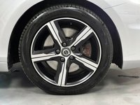 USED 2019 69 VOLVO V40 1.5 T3 R-DESIGN EDITION 5d 151 BHP REAR CAM+NAV+BLUETOOTH+18"