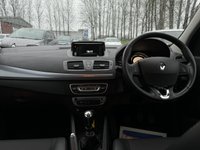 USED 2015 15 RENAULT MEGANE 1.5 DYNAMIQUE TOMTOM ENERGY DCI S/S 5d 110 BHP FULL SERVICE HISTORY +  PART LEATHER TRIM +  REAR PARKING AID +  CRUISE CONTROL +  SAT NAV +  BLUETOOTH +  START STOP +  DUAL CLIMATE CONTROL +  USB +  AUX +