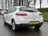 USED 2015 15 RENAULT MEGANE 1.5 DYNAMIQUE TOMTOM ENERGY DCI S/S 5d 110 BHP FULL SERVICE HISTORY +  PART LEATHER TRIM +  REAR PARKING AID +  CRUISE CONTROL +  SAT NAV +  BLUETOOTH +  START STOP +  DUAL CLIMATE CONTROL +  USB +  AUX +