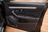 USED 2021 71 LAMBORGHINI URUS  V8 5d Auto 641 BHP 