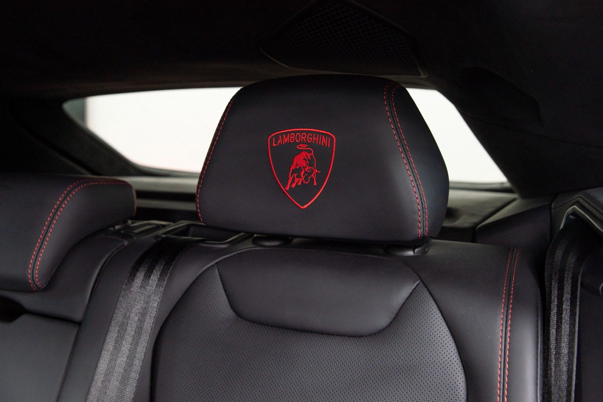 USED 2021 71 LAMBORGHINI URUS  V8 5d Auto 641 BHP 