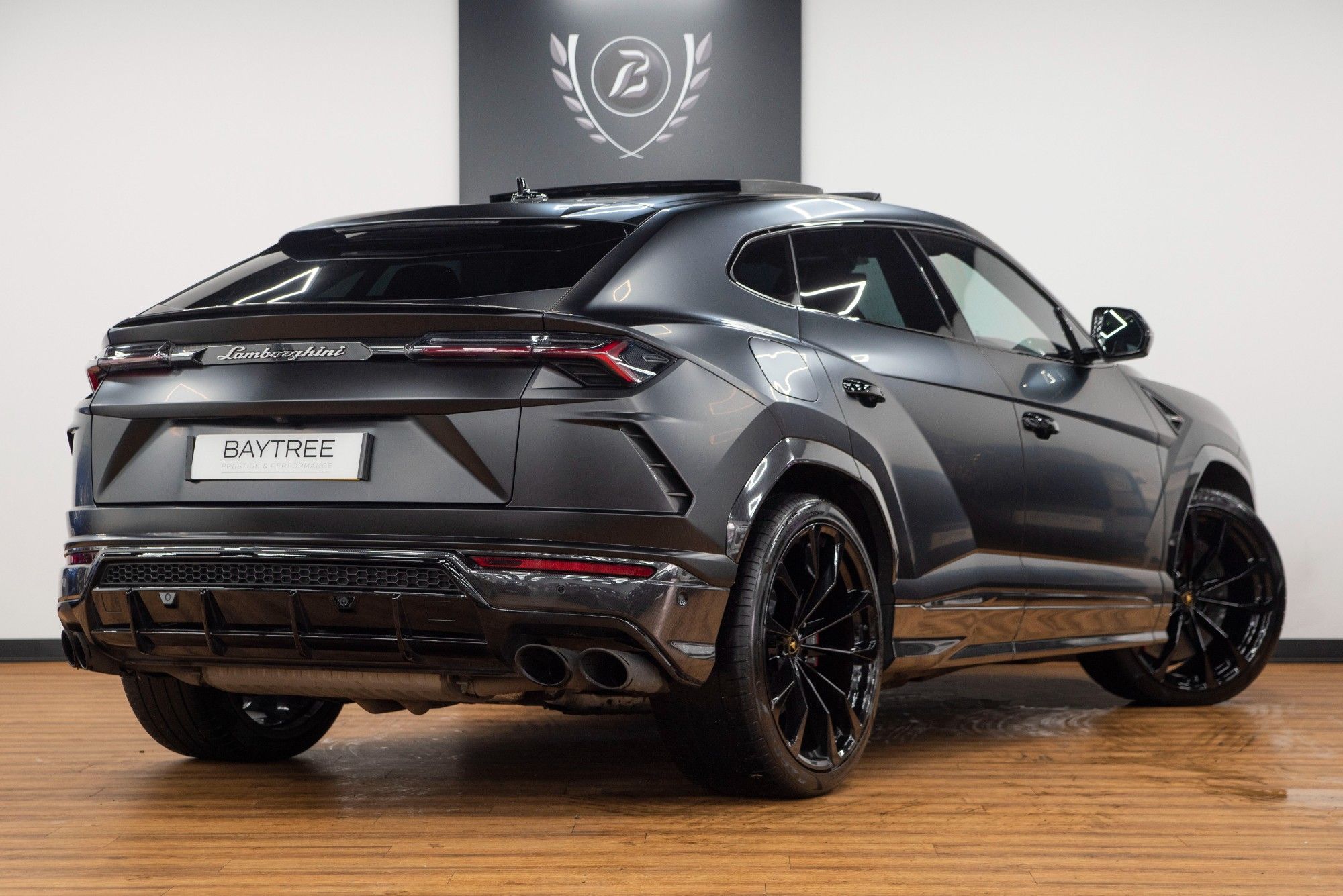 USED 2021 71 LAMBORGHINI URUS  V8 5d Auto 641 BHP 