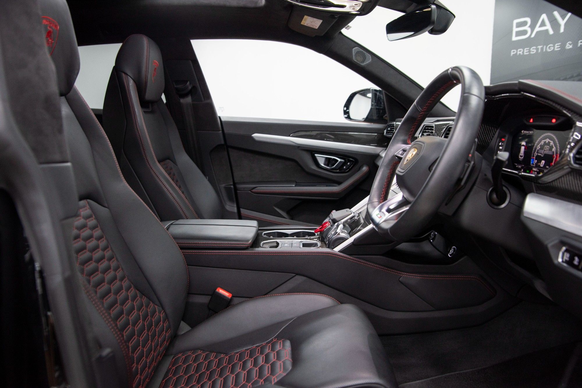 USED 2021 71 LAMBORGHINI URUS  V8 5d Auto 641 BHP 