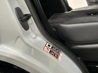 USED 2016 16 LAND ROVER DISCOVERY 3.0 SDV6 LANDMARK 5d 255 BHP Extremley Rare Low Mileage 28117 Miles, Discovery 4 SDV6 LANDMARK, Yulong White, Full Ebony Leather Interior, Rear Entertainment Screens, Limited  Landmark Edition