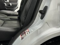 USED 2016 16 LAND ROVER DISCOVERY 3.0 SDV6 LANDMARK 5d 255 BHP Extremley Rare Low Mileage 28117 Miles, Discovery 4 SDV6 LANDMARK, Yulong White, Full Ebony Leather Interior, Rear Entertainment Screens, Limited  Landmark Edition