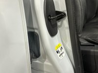 USED 2016 16 LAND ROVER DISCOVERY 3.0 SDV6 LANDMARK 5d 255 BHP Extremley Rare Low Mileage 28117 Miles, Discovery 4 SDV6 LANDMARK, Yulong White, Full Ebony Leather Interior, Rear Entertainment Screens, Limited  Landmark Edition