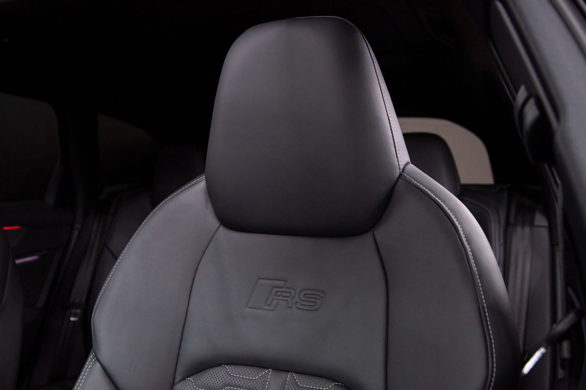 USED 2020 69 AUDI A6 RS 6 AVANT TFSI QUATTRO LAUNCH EDITION MHEV 