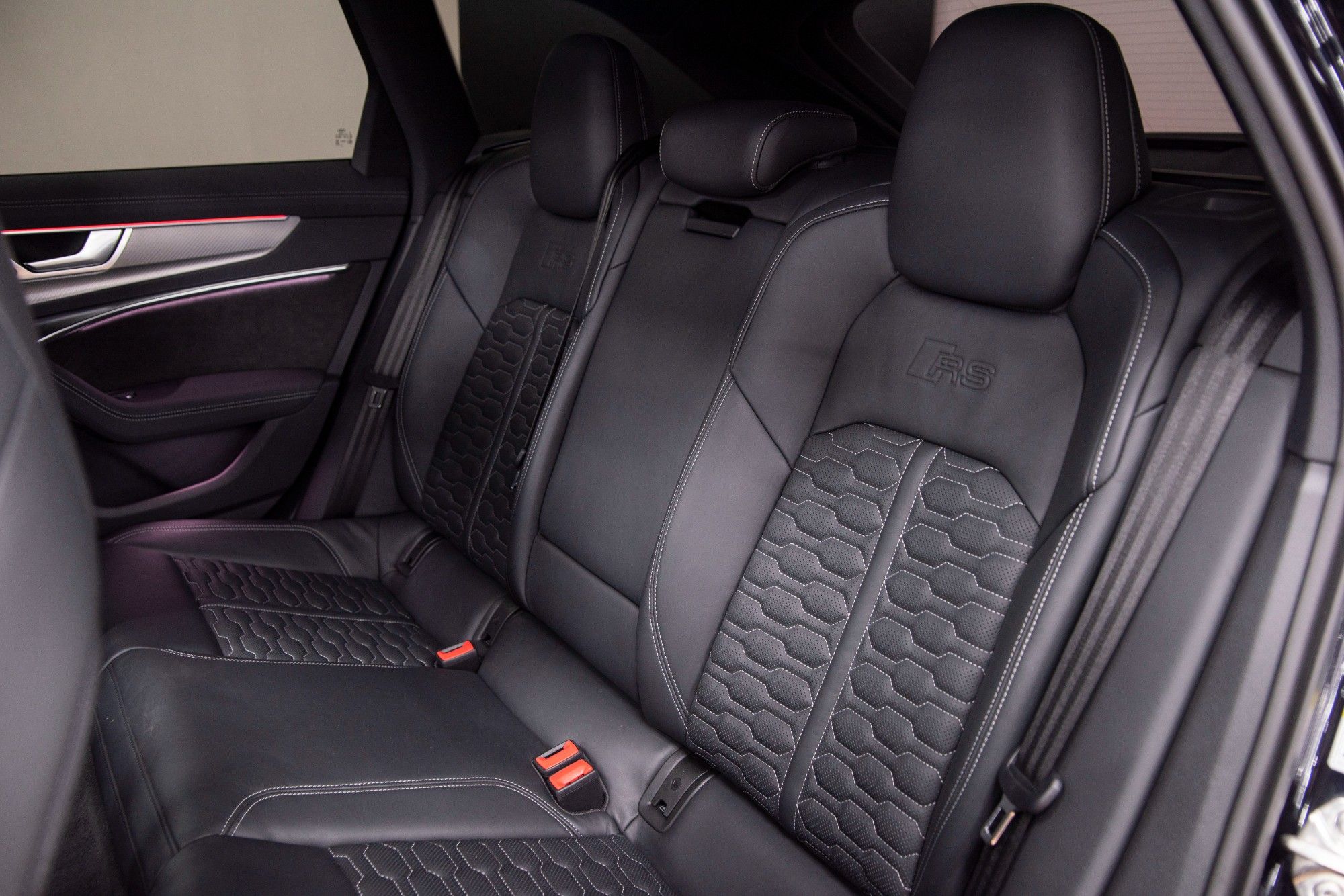 USED 2020 69 AUDI A6 RS 6 AVANT TFSI QUATTRO LAUNCH EDITION MHEV 