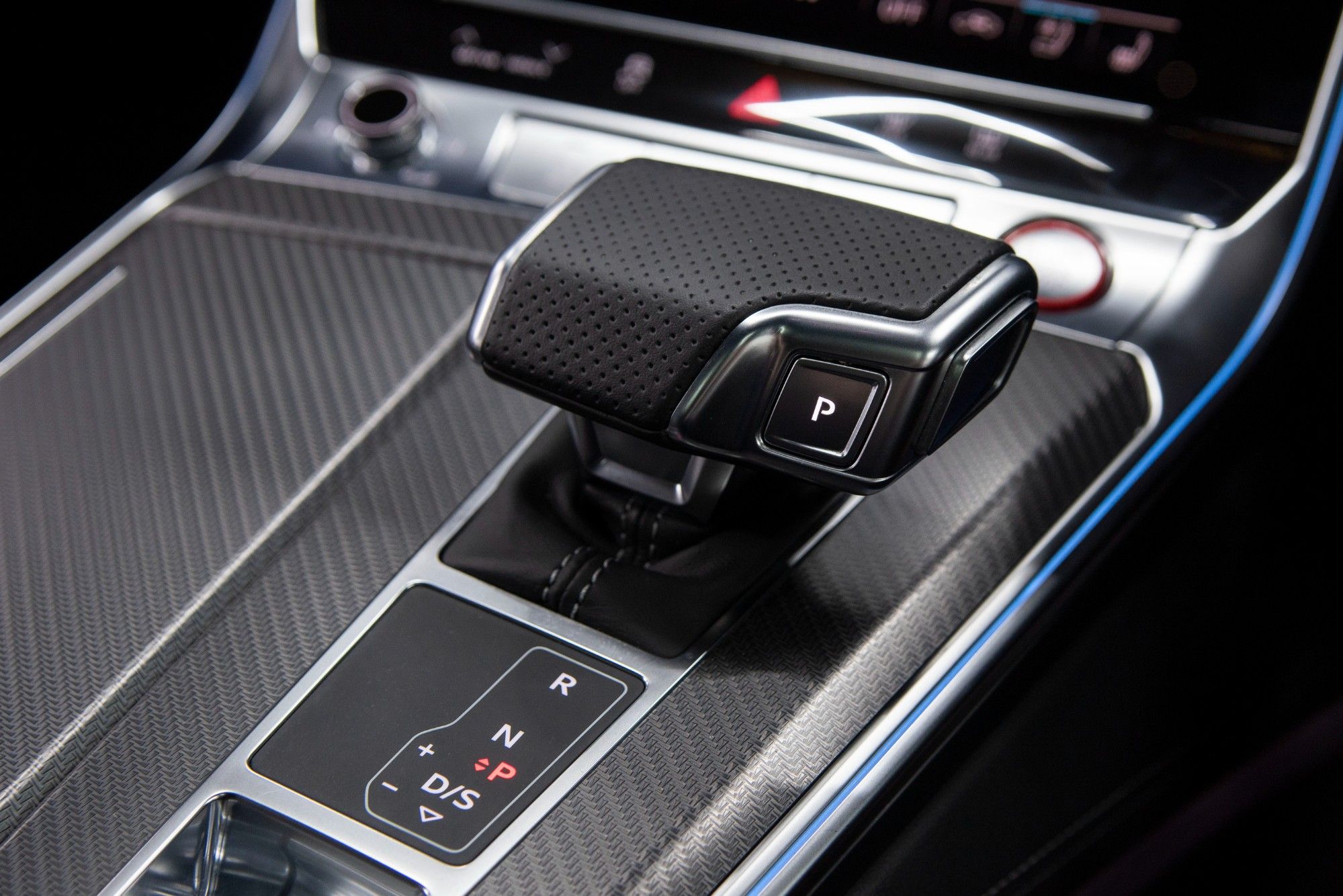 USED 2020 69 AUDI A6 RS 6 AVANT TFSI QUATTRO LAUNCH EDITION MHEV 
