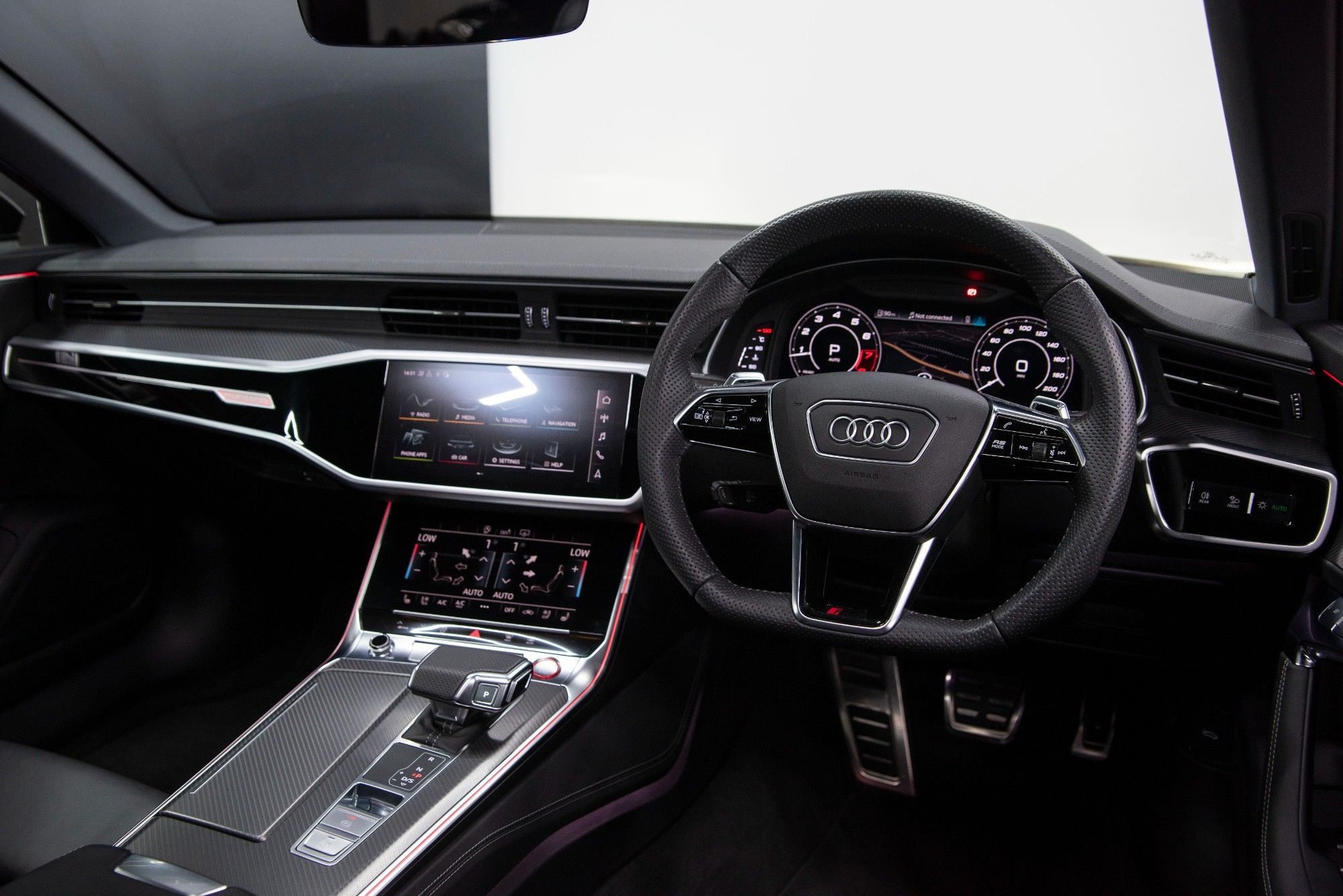 USED 2020 69 AUDI A6 RS 6 AVANT TFSI QUATTRO LAUNCH EDITION MHEV 