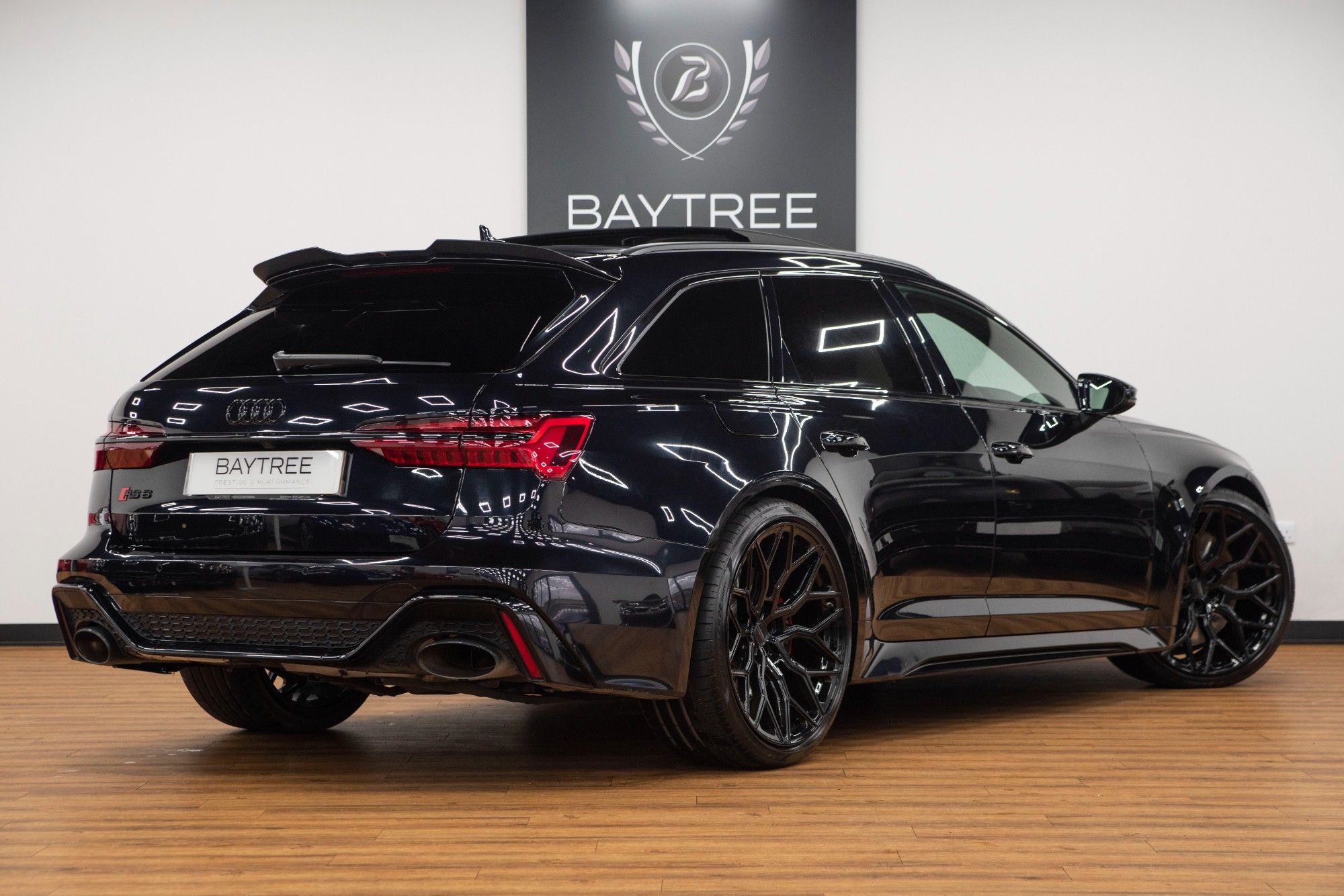 USED 2020 69 AUDI A6 RS 6 AVANT TFSI QUATTRO LAUNCH EDITION MHEV 