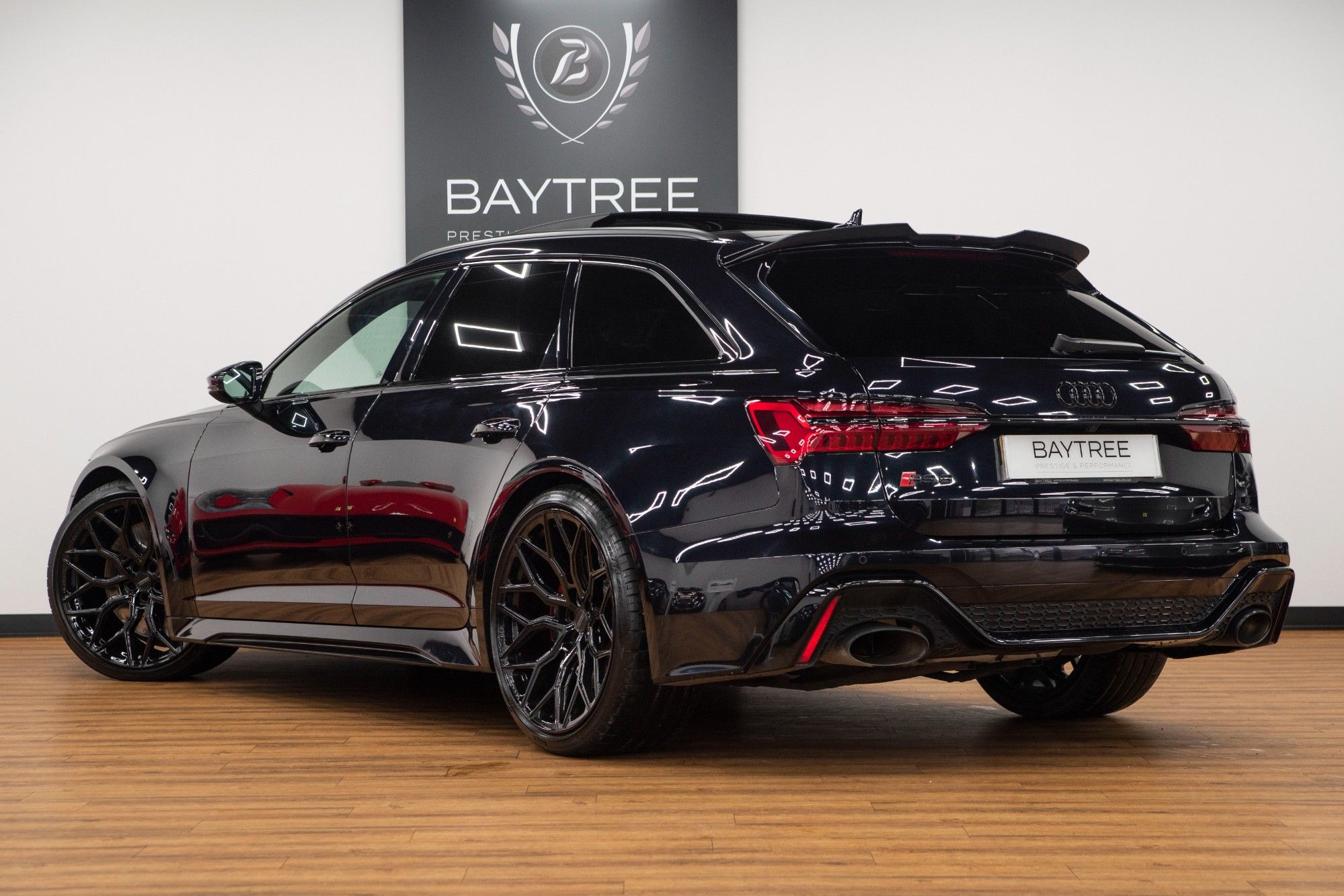 USED 2020 69 AUDI A6 RS 6 AVANT TFSI QUATTRO LAUNCH EDITION MHEV 