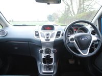 USED 2010 10 FORD FIESTA 1.4 ZETEC 16V 5d 96 BHP www.suffolkcarcentre.co.uk - Located at Ilketshall