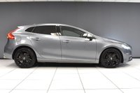 USED 2017 67 VOLVO V40 2.0 D2 R-DESIGN PRO 5 DOOR **&pound;199 A MONTH WITH &pound;2095 DEPOSIT**