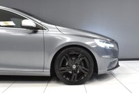 USED 2017 67 VOLVO V40 2.0 D2 R-DESIGN PRO 5 DOOR **&pound;199 A MONTH WITH &pound;2095 DEPOSIT**