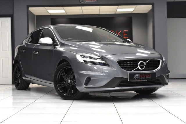 2017 67 Volvo V40 2.0 D2 R-DESIGN PRO 5 DOOR