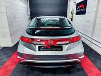 USED 2011 61 HONDA CIVIC 1.8 I-VTEC ES 5d 138 BHP 